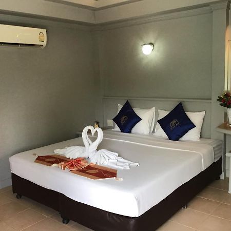 PatangLegendHotel Patong Bagian luar foto